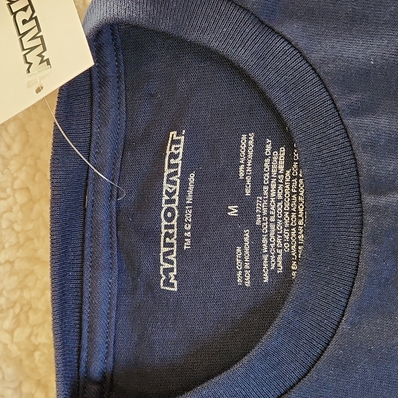 NWT Nintendo Mario Brothers long sleeve Black shirt, Medium - Picture 4 of 6